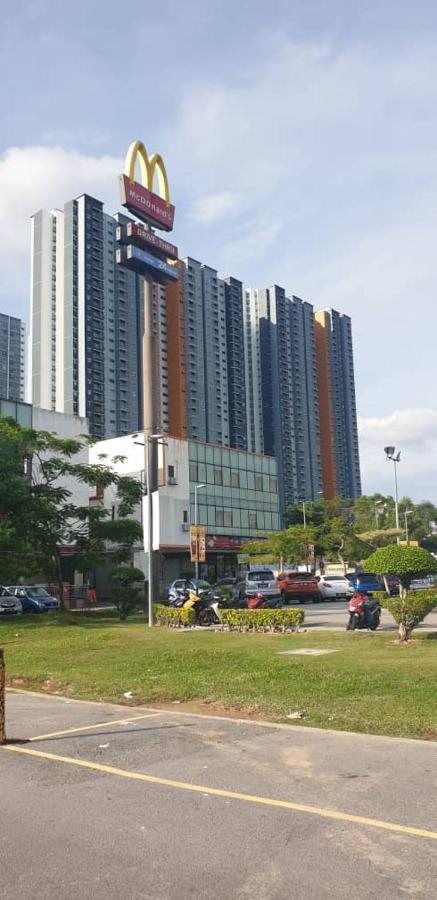 Alanis Suite Klia With Neflix Sepang Buitenkant foto